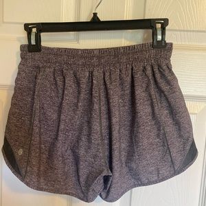 NWOT Lululemon Hotty Hot Short